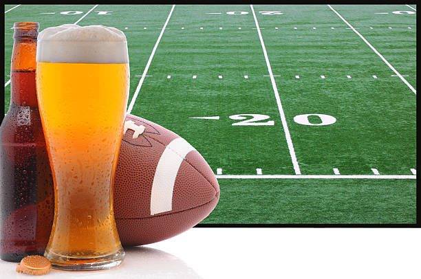 NFL Mondays at Catalina Brewing Company